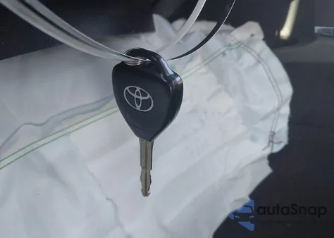 2011 Toyota Camry Se z USA, uszkodzony, nr VIN 4T1BF3EK7BU714010